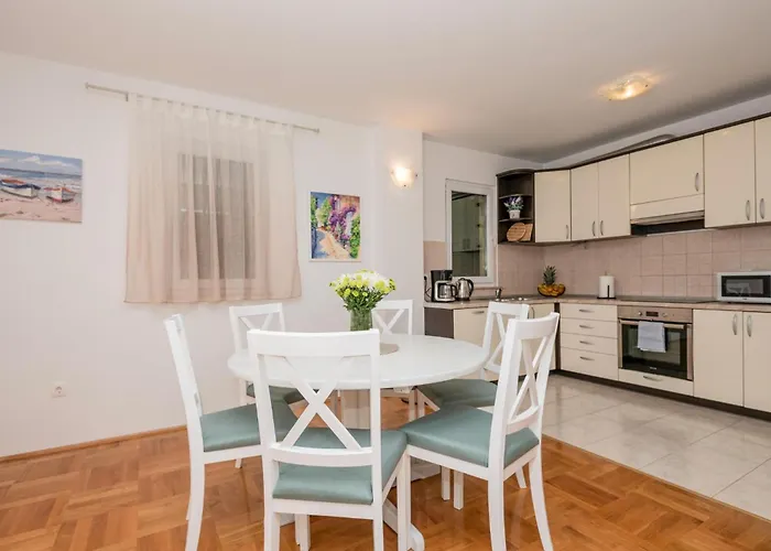 Nyaraló Beautiful In Makarska