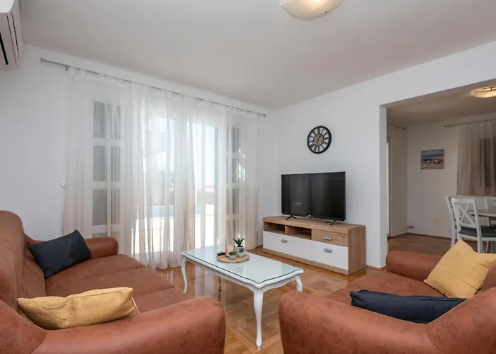 Beautiful In Nyaraló *