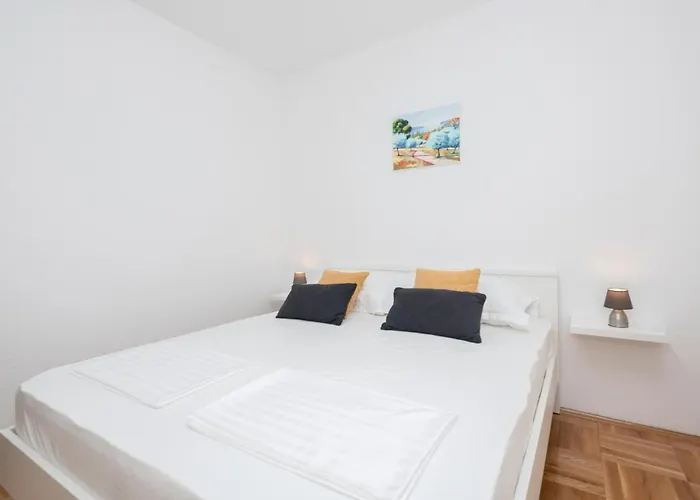 Beautiful In * Makarska